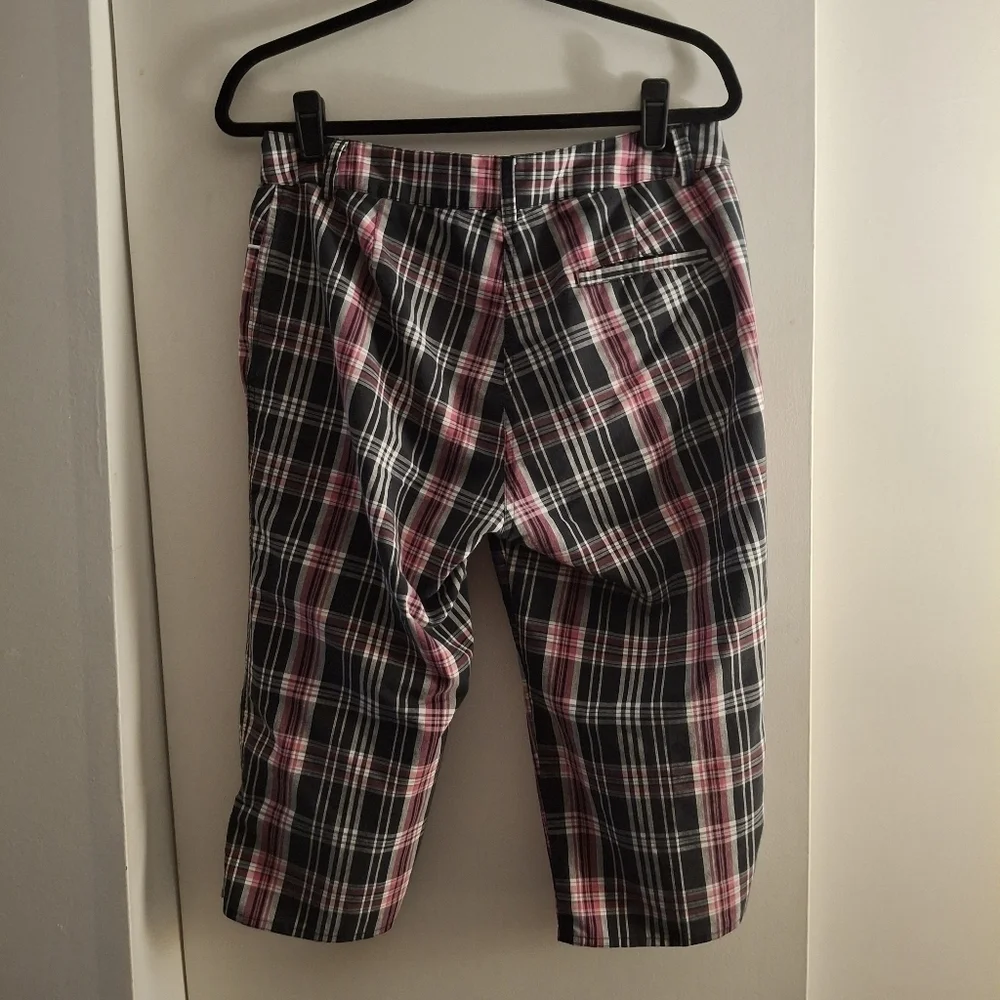 Emerald 18 stylish plaid